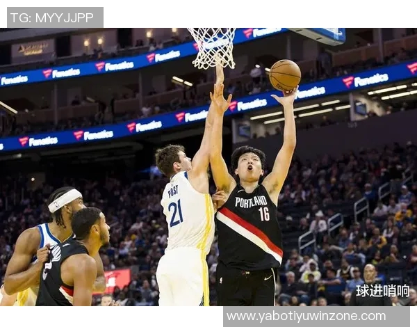 比卢普斯呼吁球队共同分担战术压力让瀚森更轻松应对比赛挑战